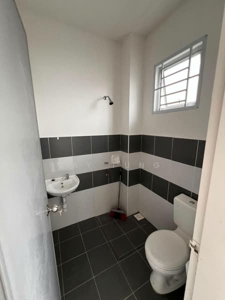 2-storey Terraced House for Sale in Pontian (Johor) - Ray Tung - Bathroom - PropertyGuru.com.my