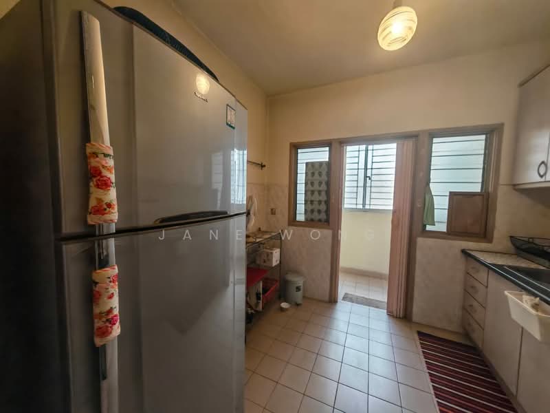 Kondominium untuk Disewa di Puncak Nusa Kelana - Jane Wong - Kitchen - PropertyGuru.com.my