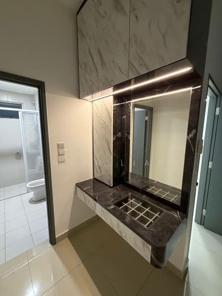 Service Residence for Sale at Meridin Bayvue @ Sierra Perdana - Chuan Liang - Bathroom - PropertyGuru.com.my