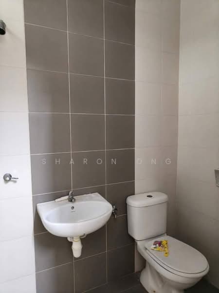 2-storey Terraced House for Sale in Nusa Sentral (Iskandar Puteri (Nusajaya)) - Sharon Ong - Bathroom - PropertyGuru.com.my