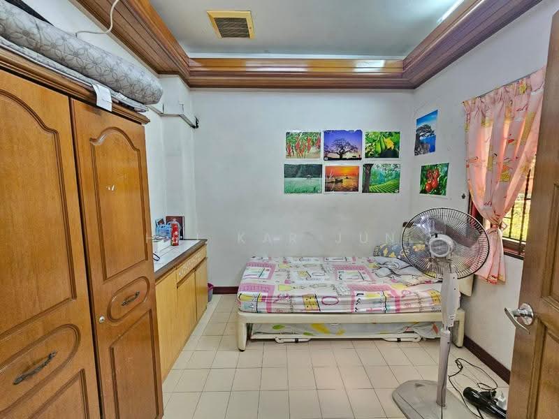 Bungalow House untuk Disewa di Country Heights (Kajang) - Hei Kar Jun - Bedroom - PropertyGuru.com.my