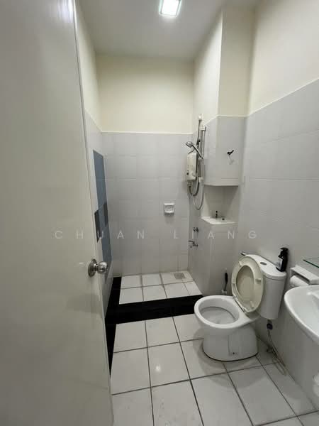 2-storey Terraced House for Sale in Setia Tropika (Johor Bahru) - Chuan Liang - Bathroom - PropertyGuru.com.my
