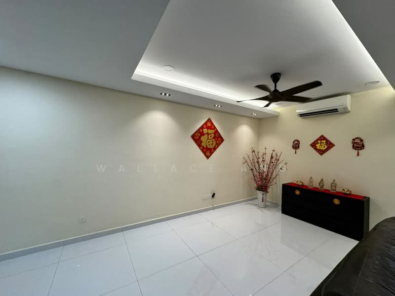 Rumah Teres 1.5 Tingkat untuk Disewa di Taman Molek (Johor Bahru) - Wallace Ang - Living Room - PropertyGuru.com.my