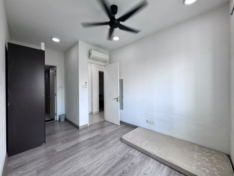 Kondominium untuk Disewa di Scenaria @ North Kiara Hills - JR Chia - Bedroom - PropertyGuru.com.my