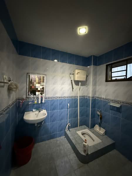 2-storey Terraced House for Sale in Bandar Seri Alam (Masai) - Elaine Chan - Bathroom - PropertyGuru.com.my
