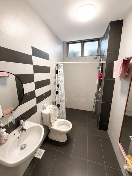 Kondominium untuk Dijual di The Seed Taman Sutera Utama - Alvin Chan Kai Boon - Bathroom - PropertyGuru.com.my