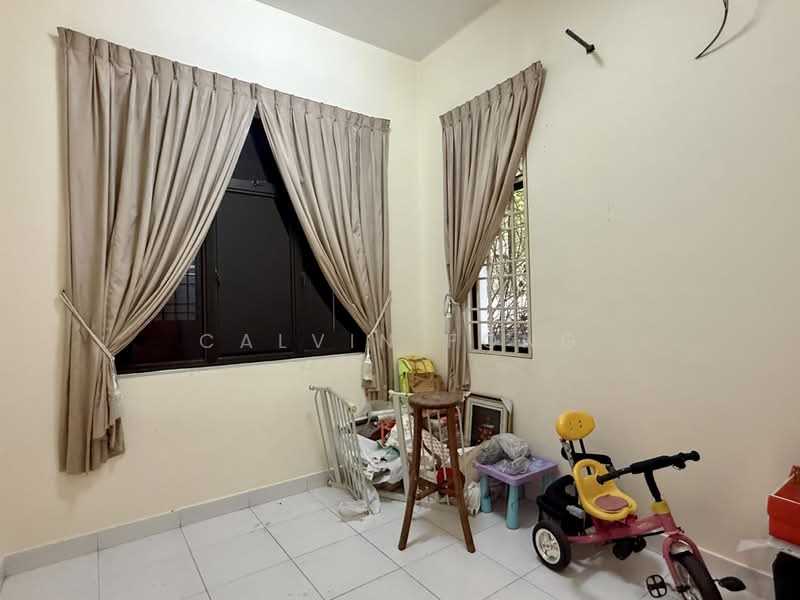 Rumah Berkembar untuk Dijual di Perdana Heights (Sungai Petani) - Calvin Fong - Ground floor guest room - PropertyGuru.com.my