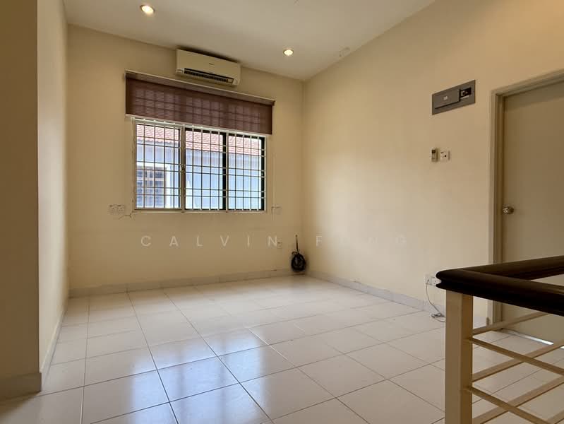 Rumah Berkembar untuk Dijual di Perdana Heights (Sungai Petani) - Calvin Fong - 2nd floor family area - PropertyGuru.com.my