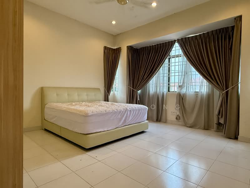 Rumah Berkembar untuk Dijual di Perdana Heights (Sungai Petani) - Calvin Fong - Master bedroom - PropertyGuru.com.my