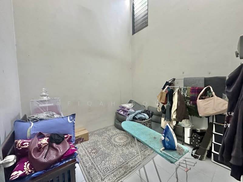 Rumah Teres untuk Dijual di Kampung Teluk Panglima Garang (Telok Panglima Garang) - Syafiqah Sohaimi - PropertyGuru.com.my