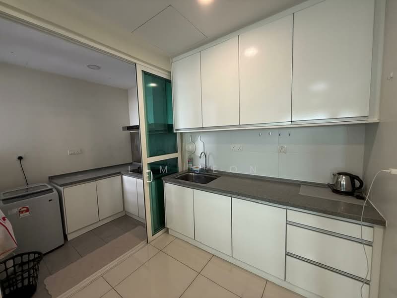 Service Residence for Rent at Impiria Residensi Bukit Tinggi Klang - Lim Jeon - Kitchen - PropertyGuru.com.my