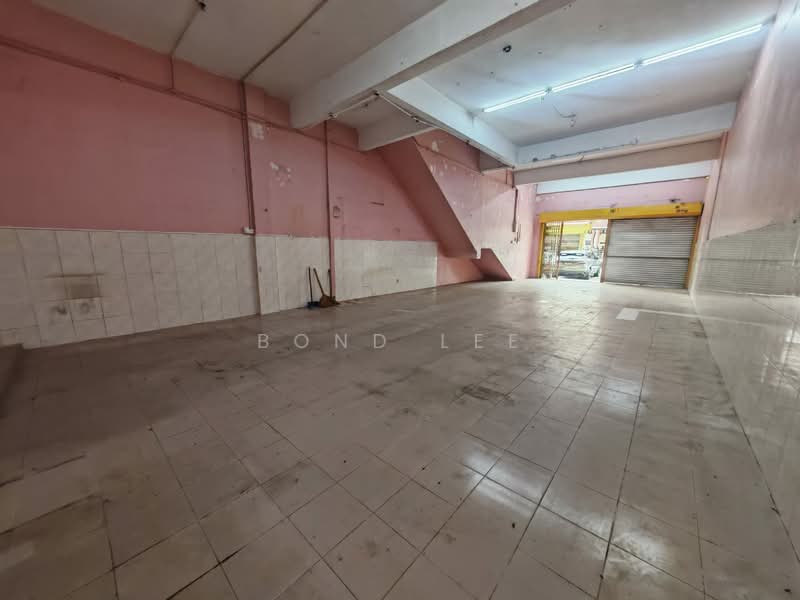 Shop for Rent in Bandar Country Homes (Rawang) - Bond Lee - PropertyGuru.com.my
