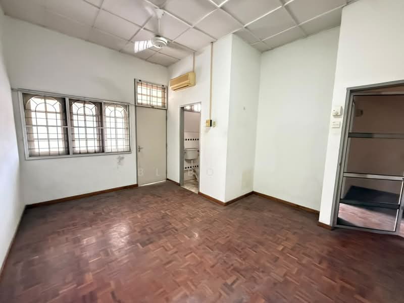 Rumah Teres 2 Tingkat untuk Dijual di Ujong Pasir (Melaka) - BL Bong - PropertyGuru.com.my