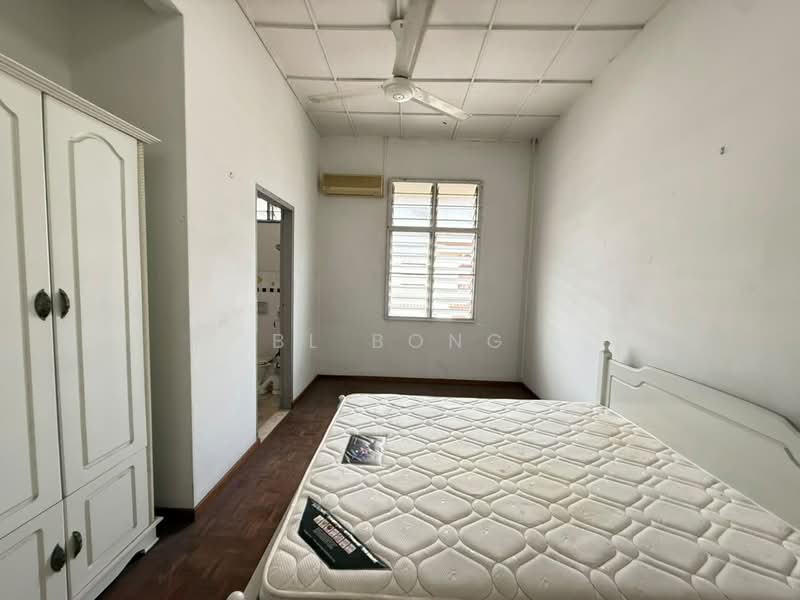 Rumah Teres 2 Tingkat untuk Dijual di Ujong Pasir (Melaka) - BL Bong - PropertyGuru.com.my