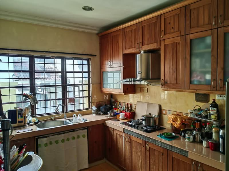 Rumah Teres 2 Tingkat untuk Dijual di Ara Damansara (Selangor) - Ryan Soo - Kitchen - PropertyGuru.com.my