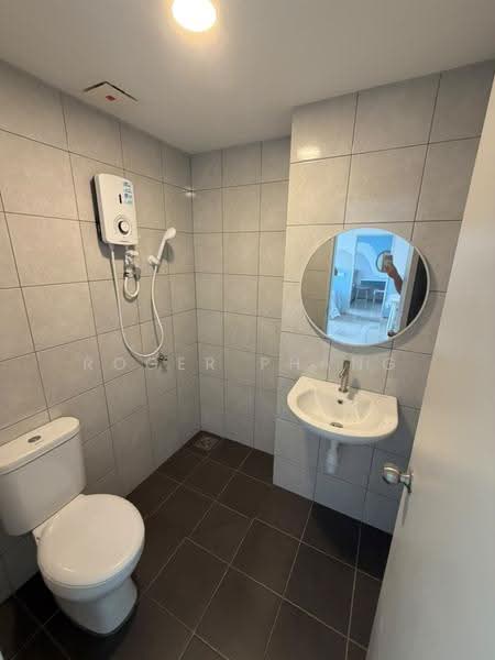 Kediaman Servis untuk Dijual di Hana @ Eco Ardence - Roger Phang - Bathroom - PropertyGuru.com.my
