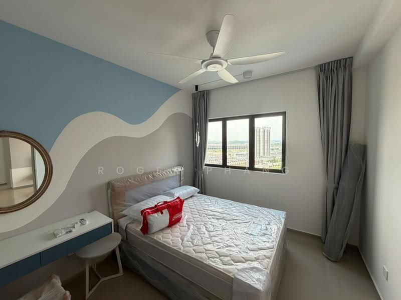 Kediaman Servis untuk Dijual di Hana @ Eco Ardence - Roger Phang - Bedroom - PropertyGuru.com.my