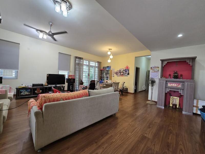 Rumah Kluster untuk Dijual di Taman Gaya (Ulu Tiram) - Evelyn Heng - Living Room - PropertyGuru.com.my