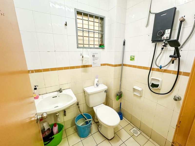 Rumah Teres 2 Tingkat untuk Disewa di Kota Kemuning (Shah Alam) - Ivy Mak - Bathroom - PropertyGuru.com.my