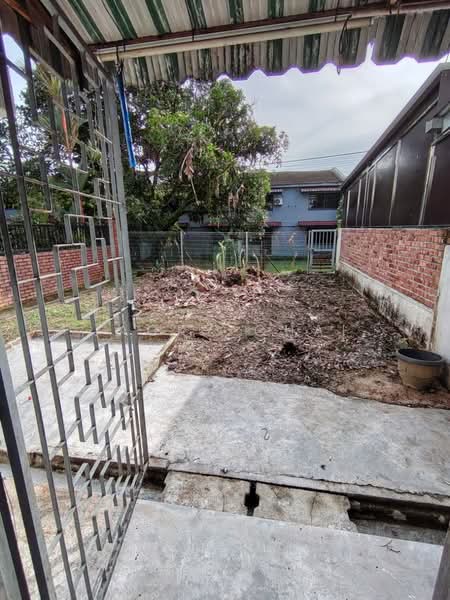 2-storey Terraced House for Sale in Taman Pelangi (Johor Bahru) - Jacky Chai - Exterior - PropertyGuru.com.my