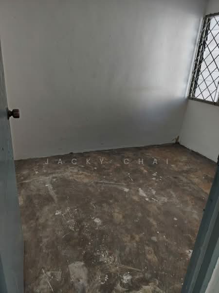 2-storey Terraced House for Sale in Taman Pelangi (Johor Bahru) - Jacky Chai - Interior - PropertyGuru.com.my