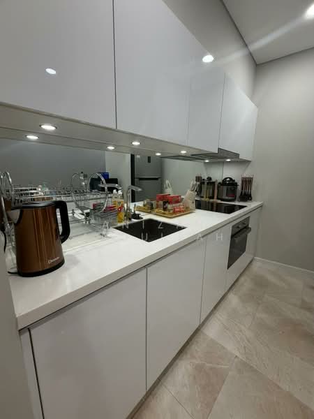Servis Apartment untuk Disewa di Sky Suites @ KLCC - Anizah Abdullah - Kitchen - PropertyGuru.com.my