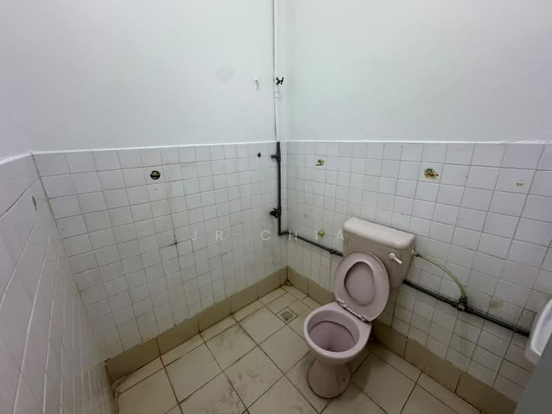 2-storey Terraced House for Sale in Kepong (Kuala Lumpur) - JR Chia - Bathroom - PropertyGuru.com.my