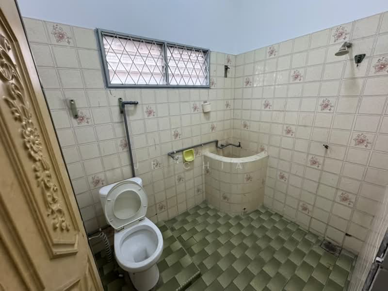 2-storey Terraced House for Sale in Kepong (Kuala Lumpur) - JR Chia - Bathroom - PropertyGuru.com.my