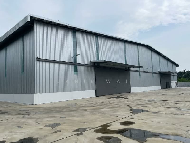 Kilang untuk Disewa di Kampung Teluk Mengkuang (Telok Panglima Garang) - Janie Wai - Exterior - PropertyGuru.com.my