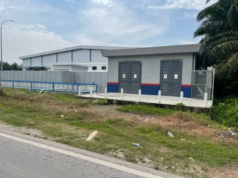 Kilang untuk Disewa di Kampung Teluk Mengkuang (Telok Panglima Garang) - Janie Wai - Exterior - PropertyGuru.com.my