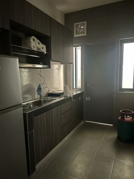 Servis Apartment untuk Dijual di Amerin Residence - Leo Lim - Kitchen - PropertyGuru.com.my
