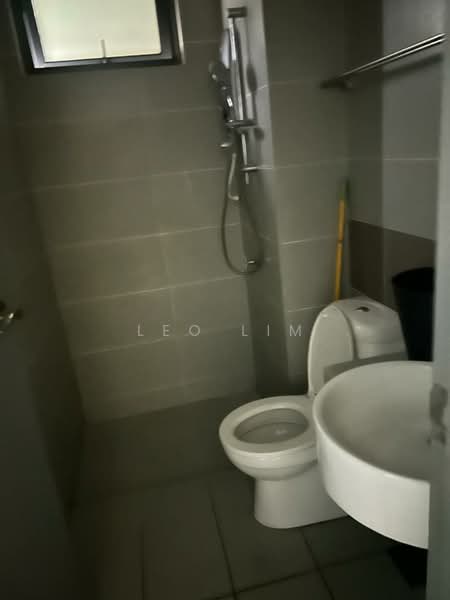 Servis Apartment untuk Dijual di Amerin Residence - Leo Lim - Bathroom - PropertyGuru.com.my