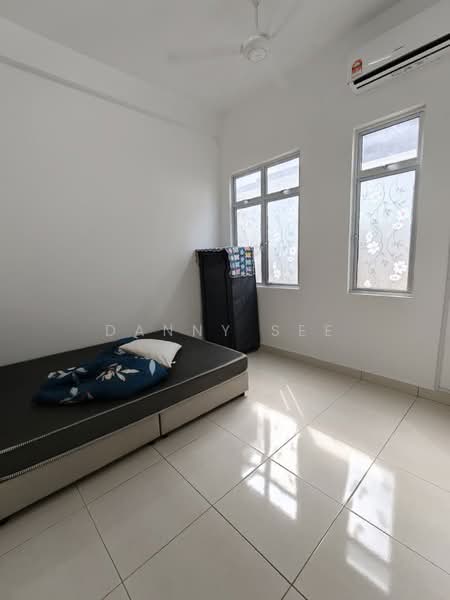 Rumah Kluster untuk Disewa di Taman Lagenda Putra (Kulai) - Danny See - Bedroom - PropertyGuru.com.my
