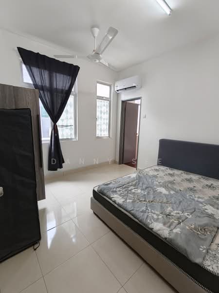 Rumah Kluster untuk Disewa di Taman Lagenda Putra (Kulai) - Danny See - Bedroom - PropertyGuru.com.my