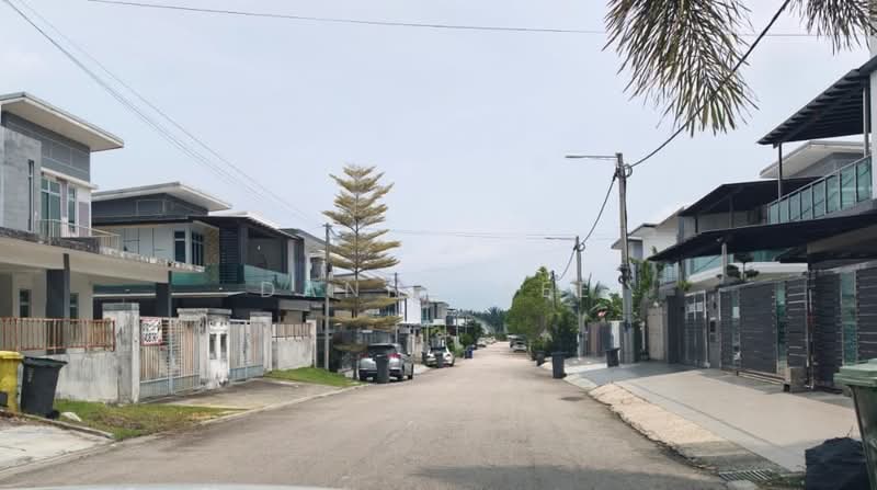 Rumah Kluster untuk Disewa di Taman Lagenda Putra (Kulai) - Danny See - Exterior - PropertyGuru.com.my