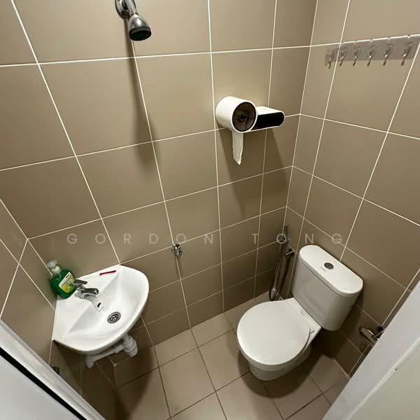 Servis Apartment untuk Dijual di The Park 2 - Gordon Tong - Bathroom - PropertyGuru.com.my