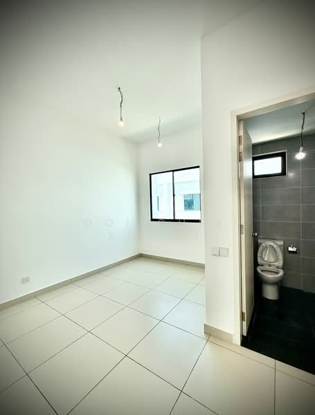 Rumah Teres untuk Dijual di Bandar Cassia (Batu Kawan) - Ooi Chee Khoon - Bathroom - PropertyGuru.com.my