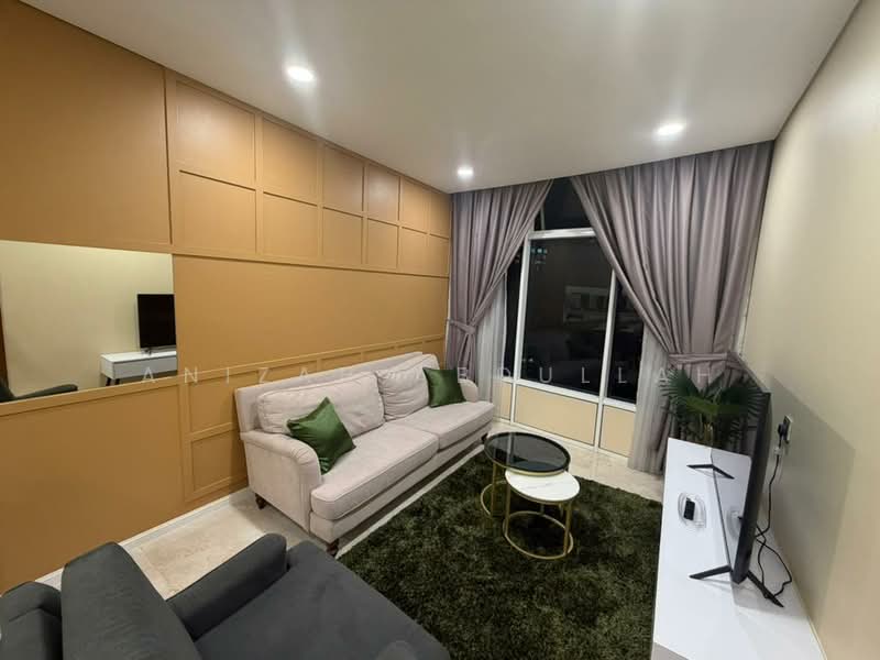 Servis Apartment untuk Disewa di Sky Suites @ KLCC - Anizah Abdullah - Living Room - PropertyGuru.com.my