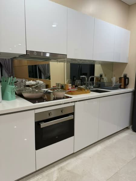 Servis Apartment untuk Disewa di Sky Suites @ KLCC - Anizah Abdullah - Kitchen - PropertyGuru.com.my