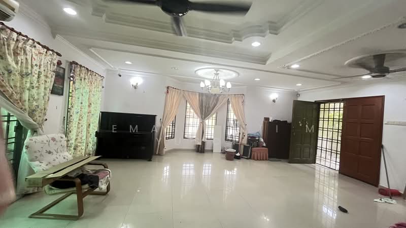 Rumah Banglo untuk Dijual di Ampang (Selangor) - SAIEMAH BINTI MD YUSOF - Living Room - PropertyGuru.com.my