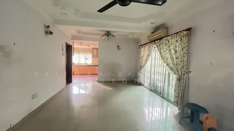 Rumah Banglo untuk Dijual di Ampang (Selangor) - SAIEMAH BINTI MD YUSOF - Living Room - PropertyGuru.com.my