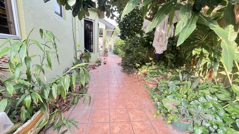 Rumah Banglo untuk Dijual di Ampang (Selangor) - SAIEMAH BINTI MD YUSOF - Exterior - PropertyGuru.com.my
