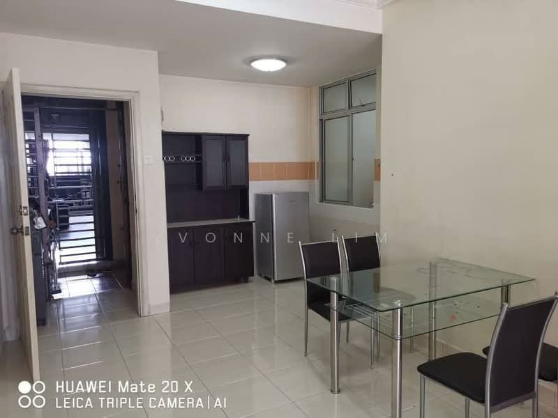 Servis Apartment untuk Dijual di Kipark Apartment - Yvonne Lim - Kitchen - PropertyGuru.com.my