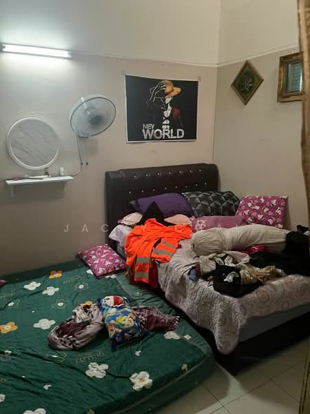 Rumah Teres 1 Tingkat untuk Dijual di Bandar Putra (Kulai) - Jacky Chai - Bedroom - PropertyGuru.com.my