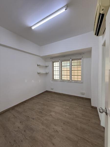 Kondominium untuk Disewa di Continental Heights - Ray Chong - Bedroom - PropertyGuru.com.my