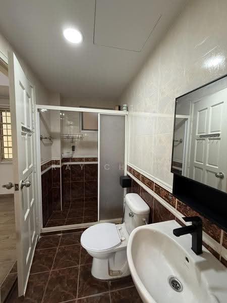 Kondominium untuk Disewa di Continental Heights - Ray Chong - Bathroom - PropertyGuru.com.my
