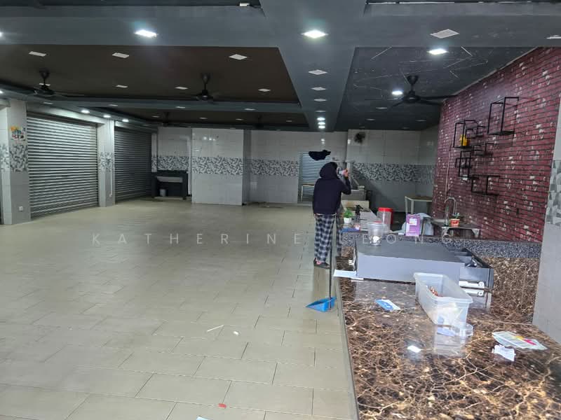 Shop for Sale in Saujana Utama (Puncak Alam) - Katherine Leong - Interior - PropertyGuru.com.my