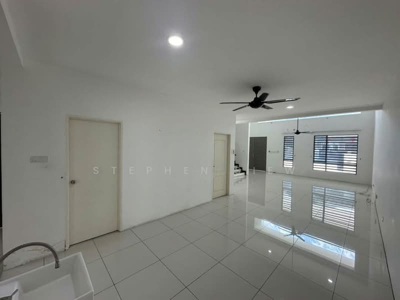 2.5-storey Terraced House for Sale in Ipoh (Perak) - Stephen Siew - Living Room - PropertyGuru.com.my
