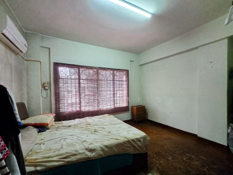 Condominium for Sale at Emerald Hill Condominium - Zul Syafiq - Bedroom - PropertyGuru.com.my