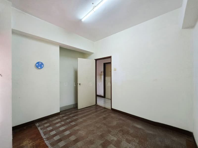 Condominium for Sale at Emerald Hill Condominium - Zul Syafiq - Interior - PropertyGuru.com.my